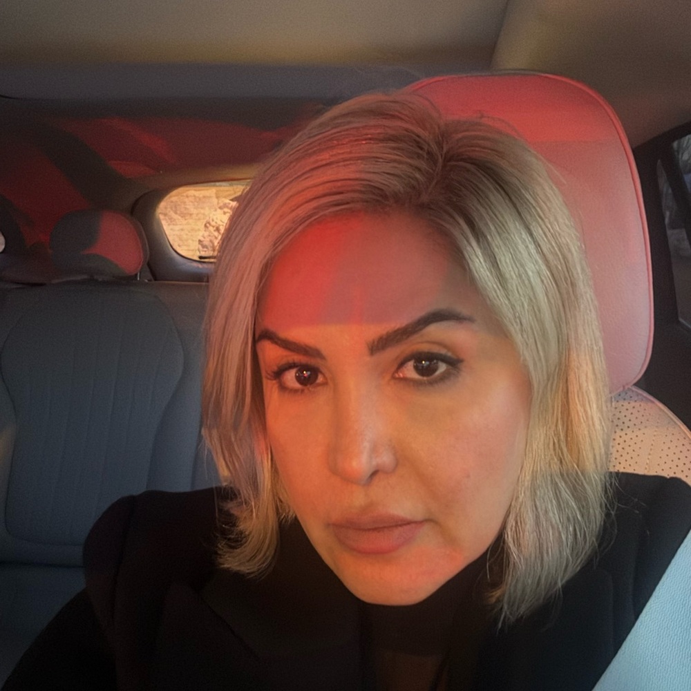 Meet your Posher, Sanaz